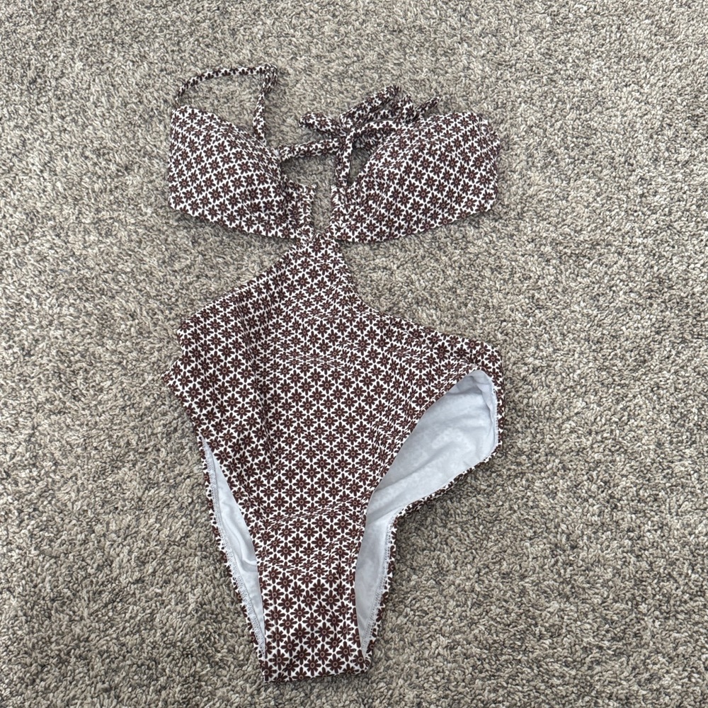 Cupshe Brown and White Floral One-Piece Swimsuit